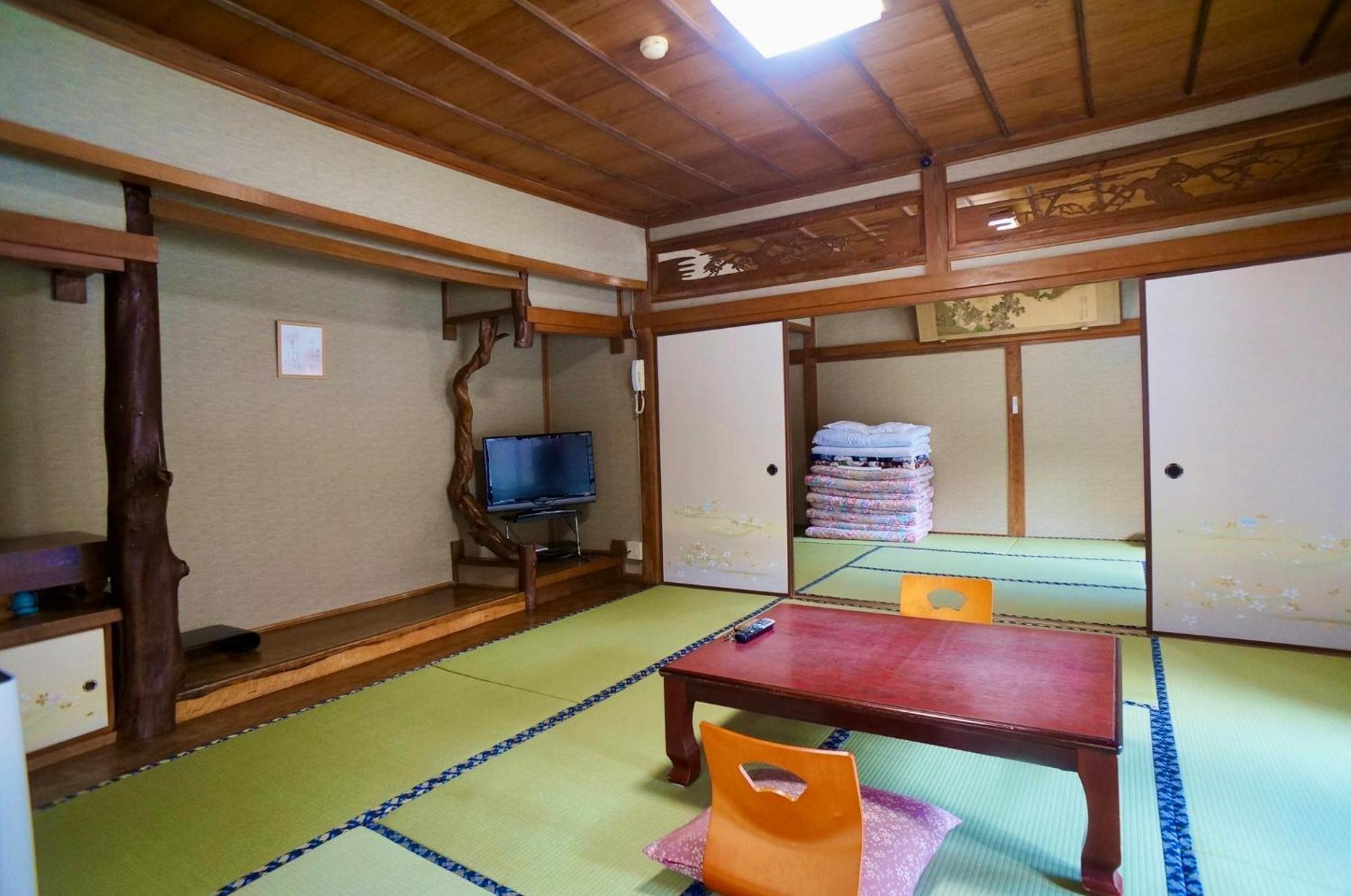 Hotel Takaosou à Yufu Extérieur photo